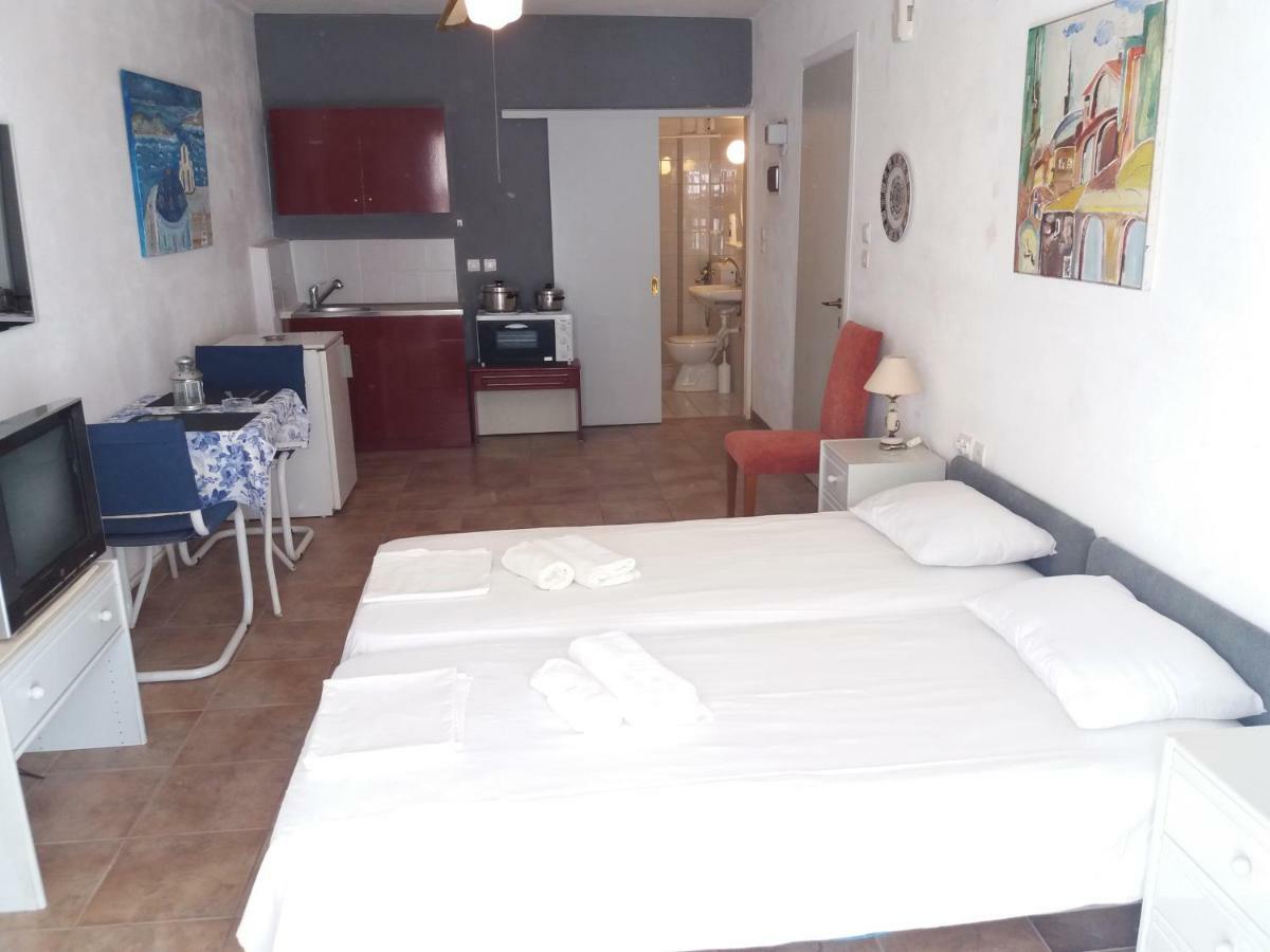 Studio In Garden Poros Town Екстер'єр фото