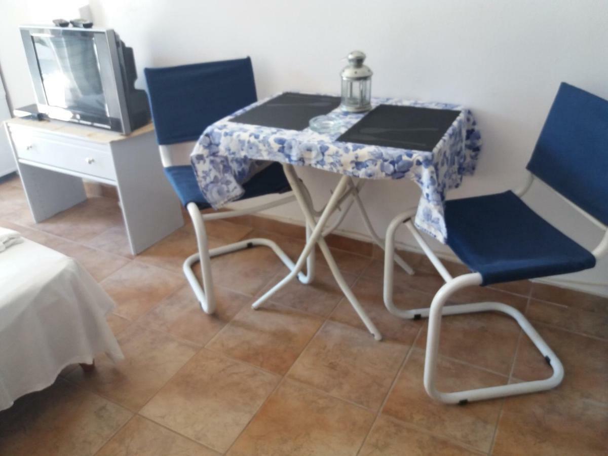 Studio In Garden Poros Town Екстер'єр фото